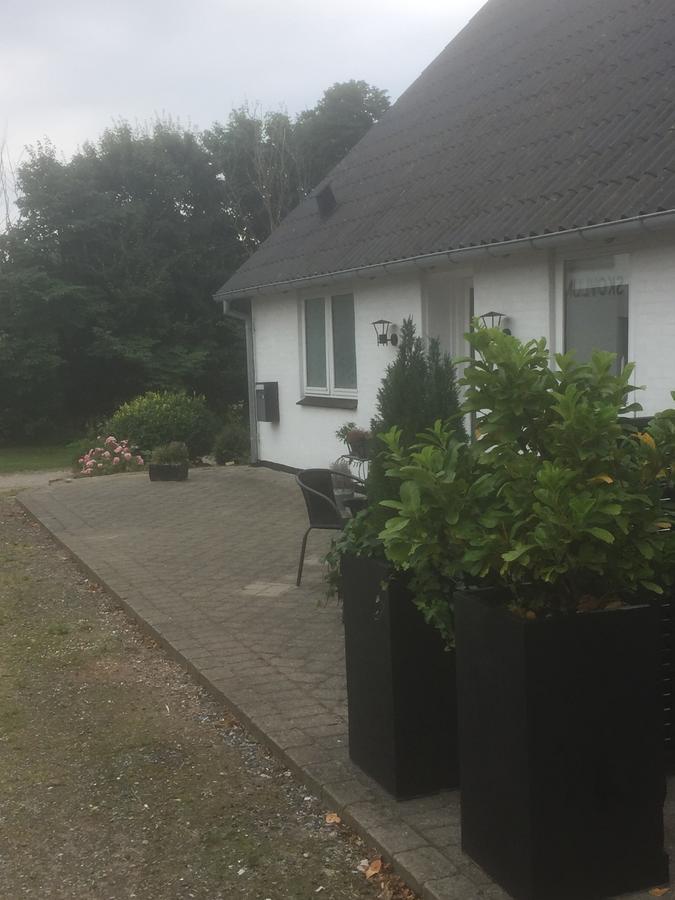 Skovlunds Bed&Breakfast Hojene Exterior foto